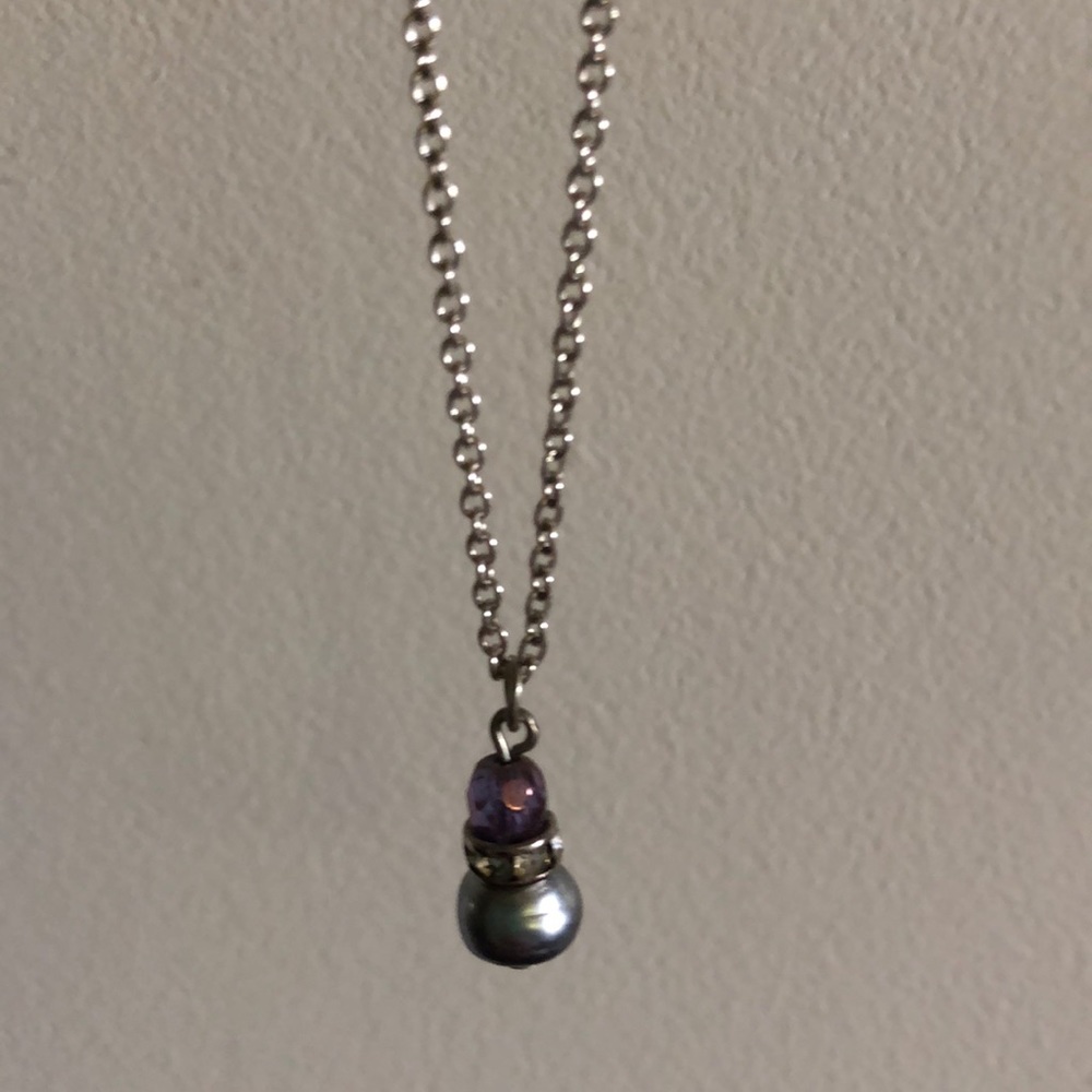 Dainty necklace with rhinestones and pearl